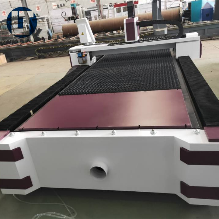 1530 1000W Сверхмощный промышленный станок для лазерной резки волокна Ipg